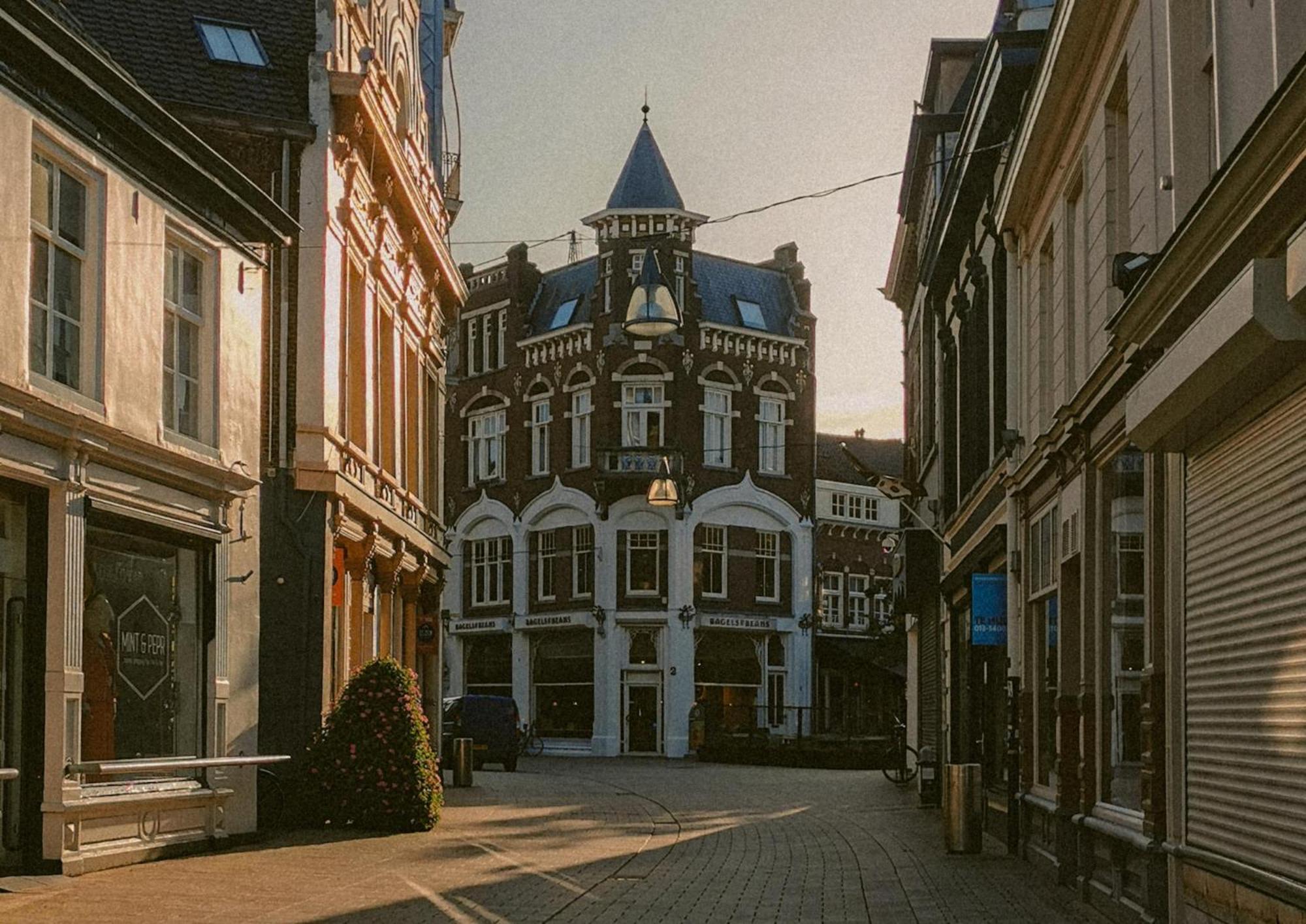 6P Hotspot Wifi Near Poppodium013 And City Center 提耳堡 外观 照片